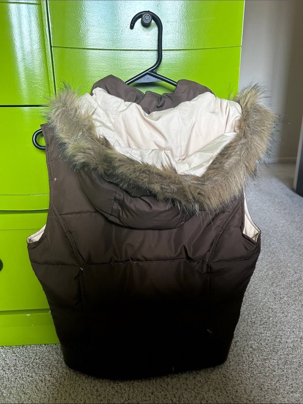 Aeropostale Brown Quilted Puffer Vest with Faux Fur Trim - Picture 2 of 2